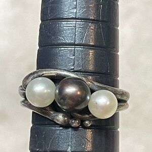Vintage Sterling Silver & Pearl Ring Size 5.5